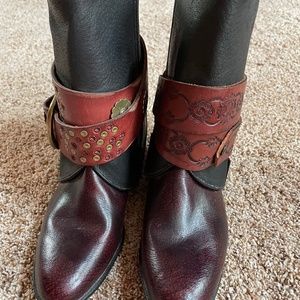 Women's Canty boots.